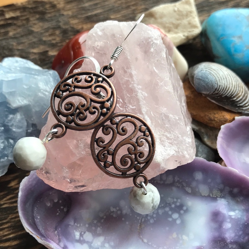 Dangle earrings